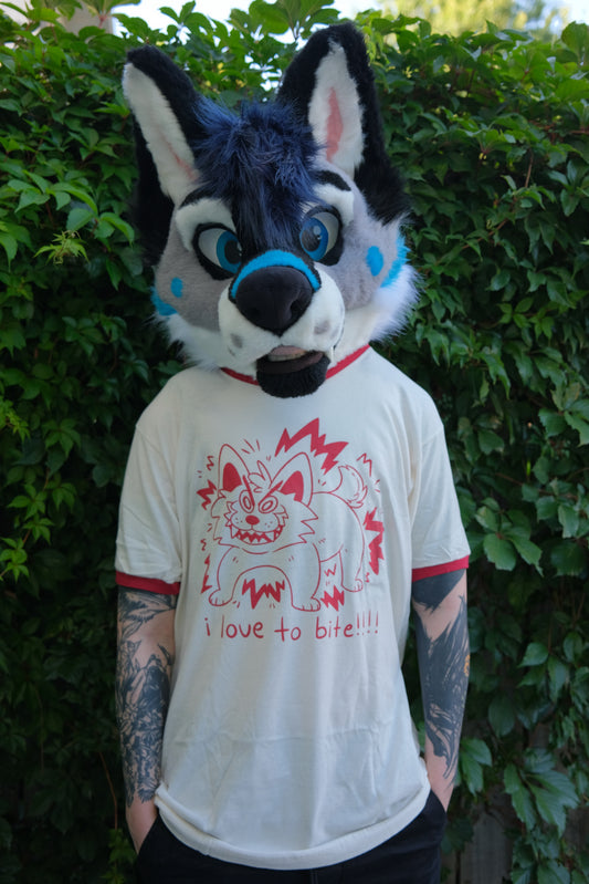 "i love to bite!!!!" Unisex Tee